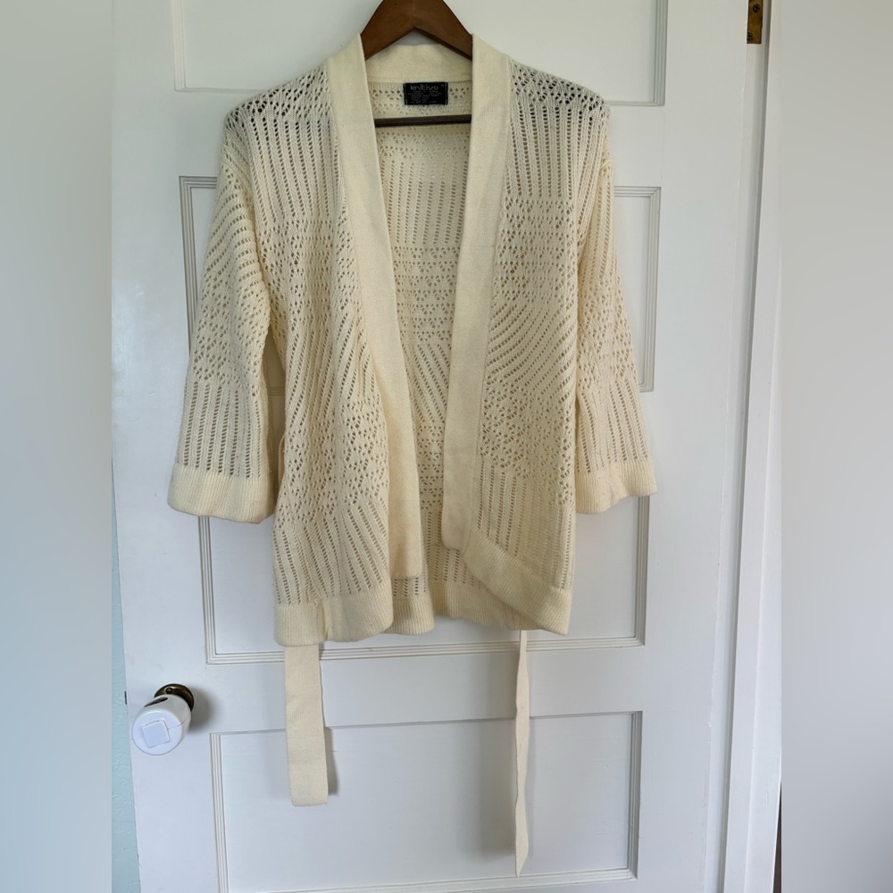 Vintage knitivo belted acrylic sweater - Picture 3 of 9